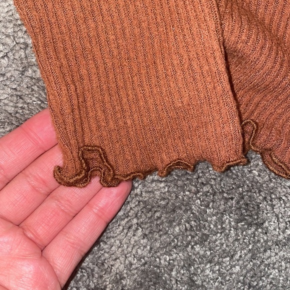 American Eagle long sleeve top - Picture 2 of 5